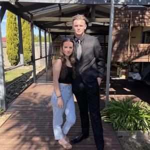 Meet your Posher, Mitchell